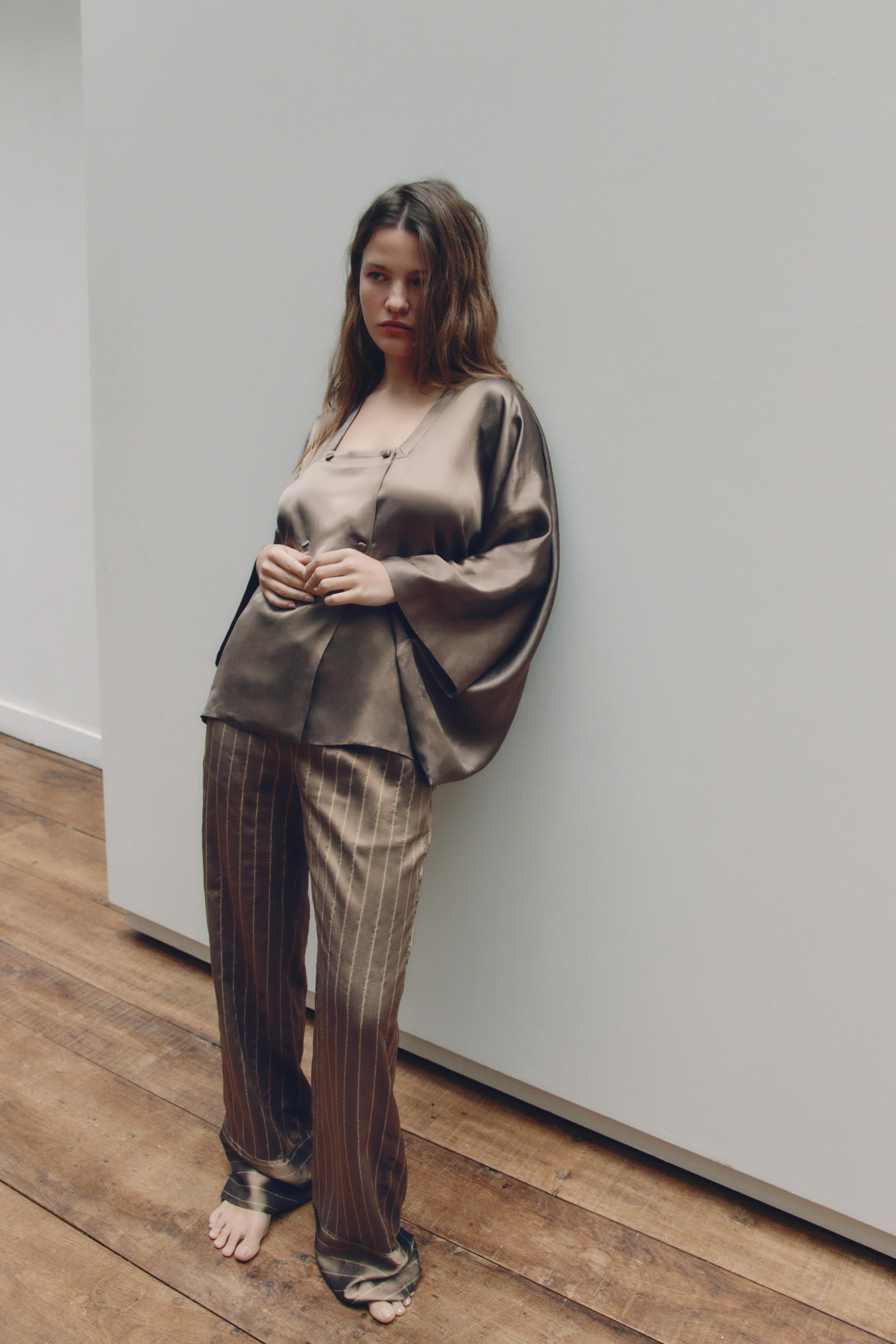 LINEN BLEND WRAP SHIRT